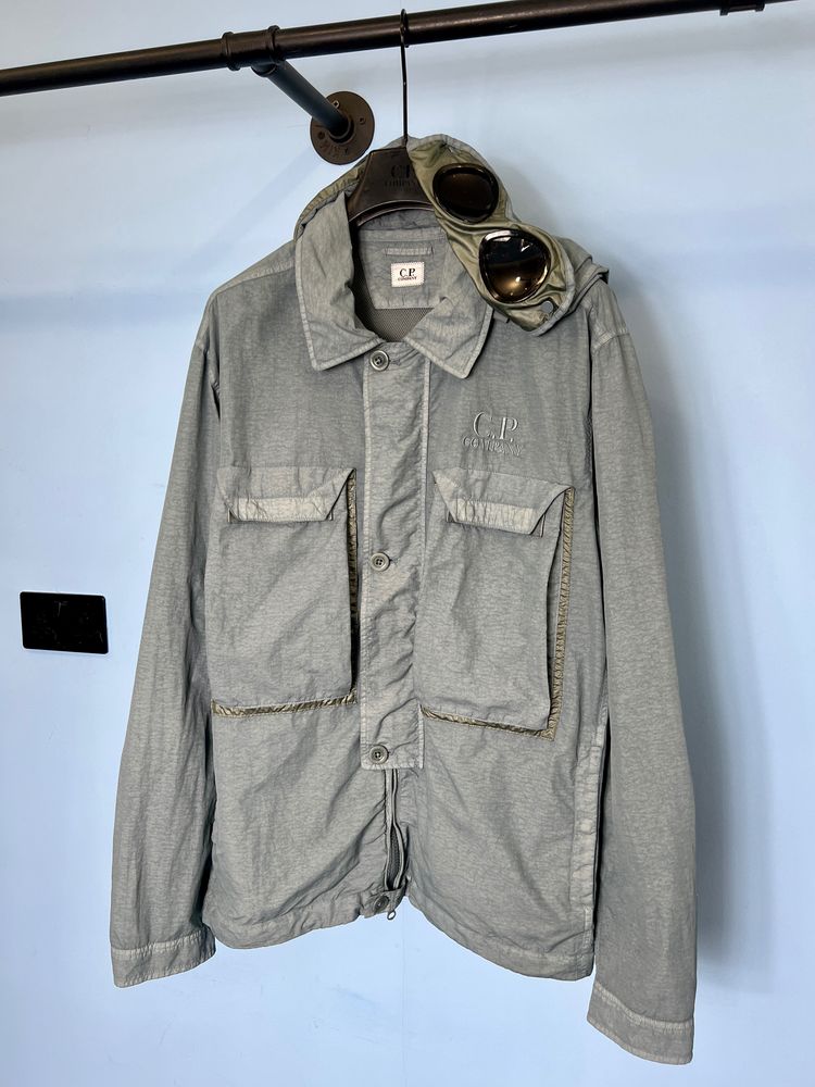 Large C.P. Company Blue Grey Flatt Nylon Lightweight Goggle Jacket